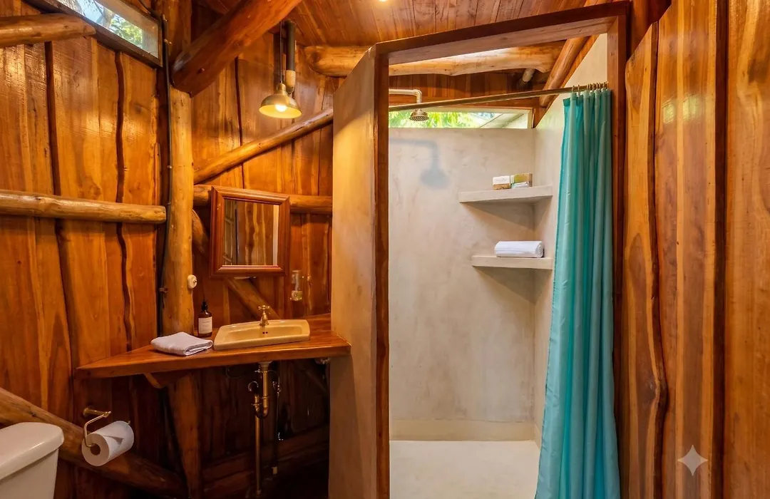 Don Jon'S Surf And Yoga Lodge-1